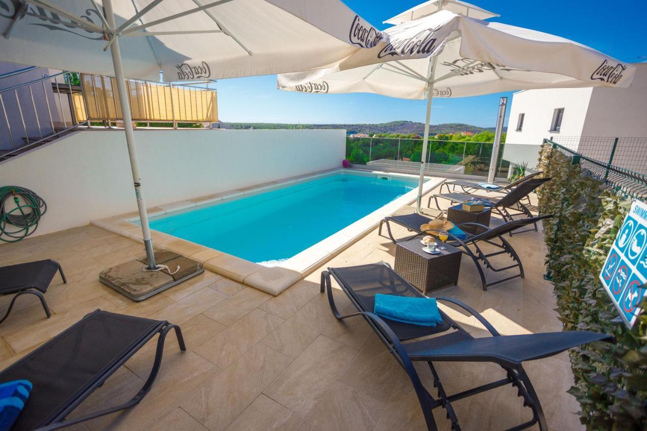 Apartment Jerry With Private Pool Milna  Ngoại thất bức ảnh