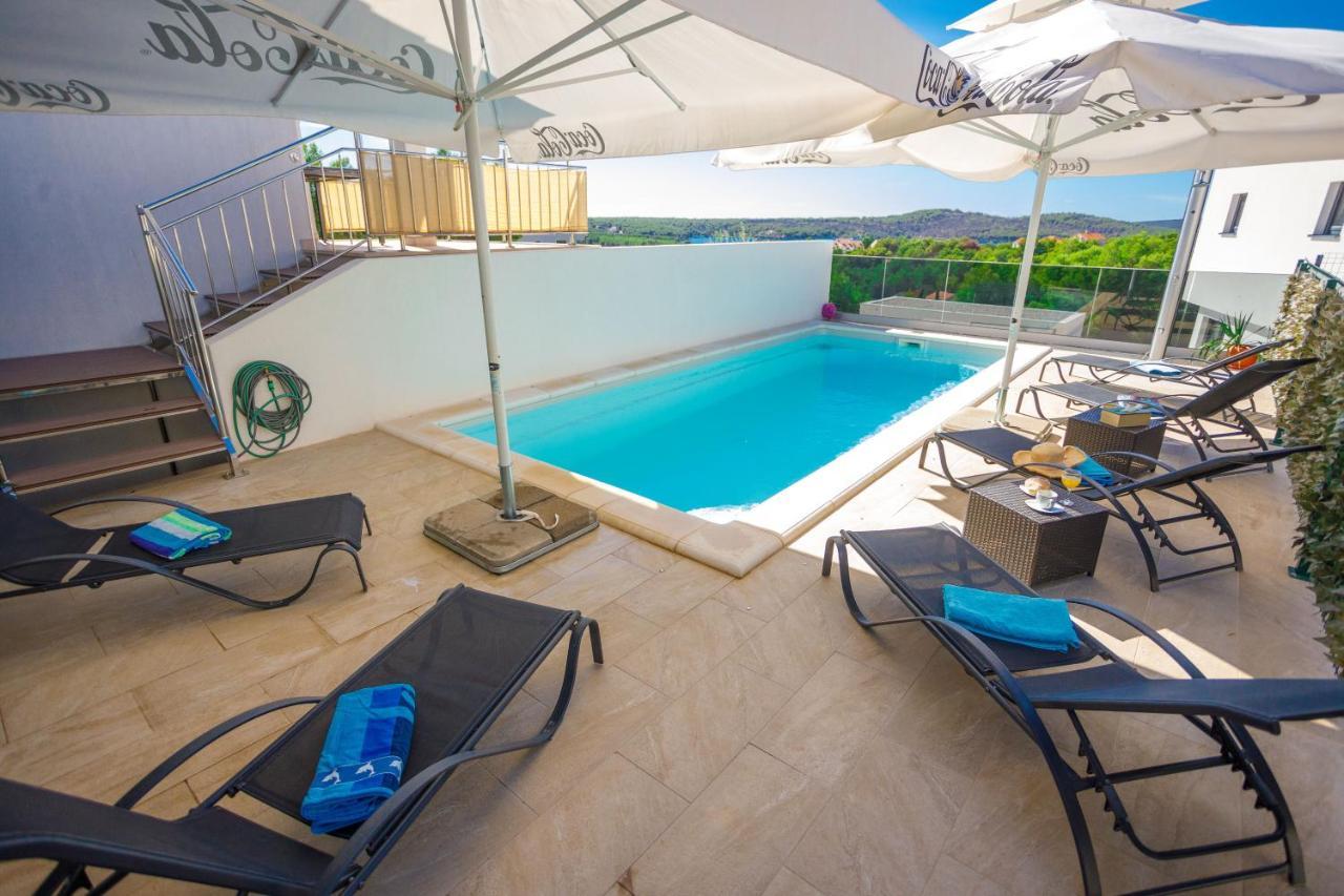 Apartment Jerry With Private Pool Milna  Ngoại thất bức ảnh